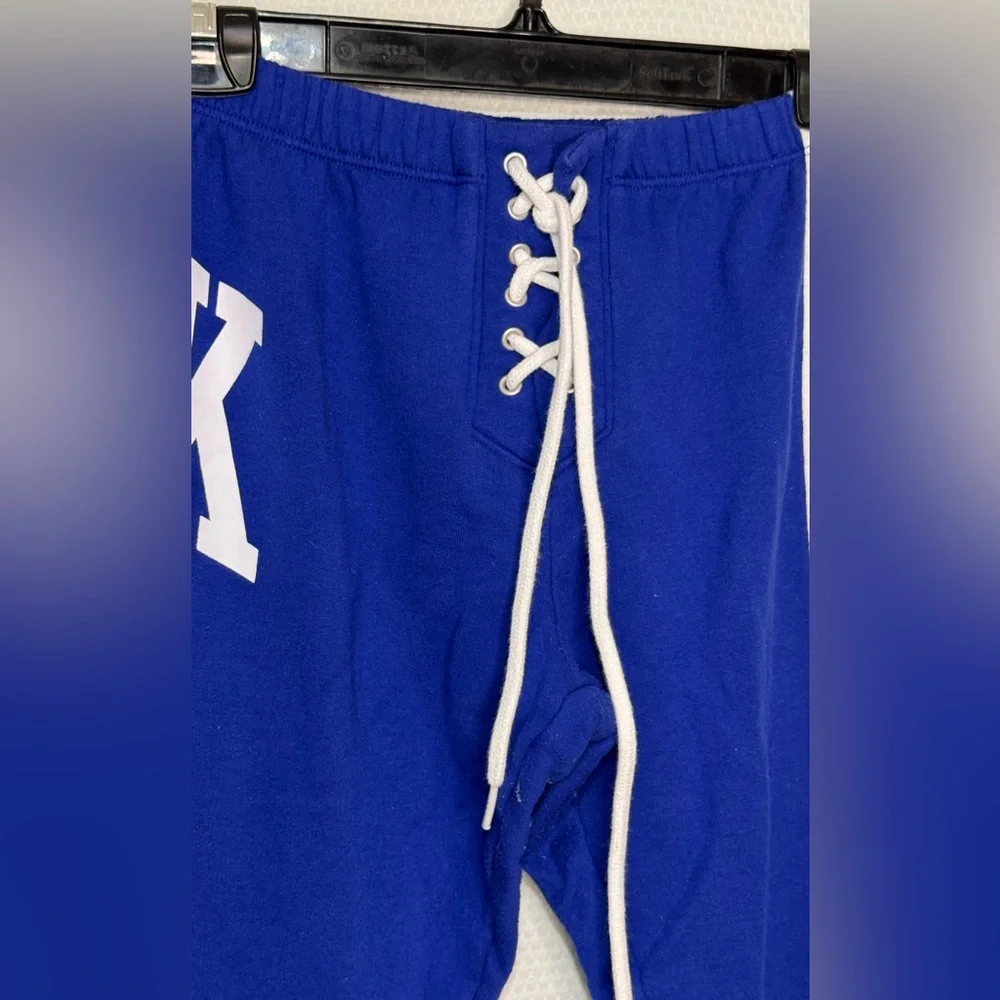 Victoria's Secret Pink Fleece in Vibrant Blue - Picture 2 of 4